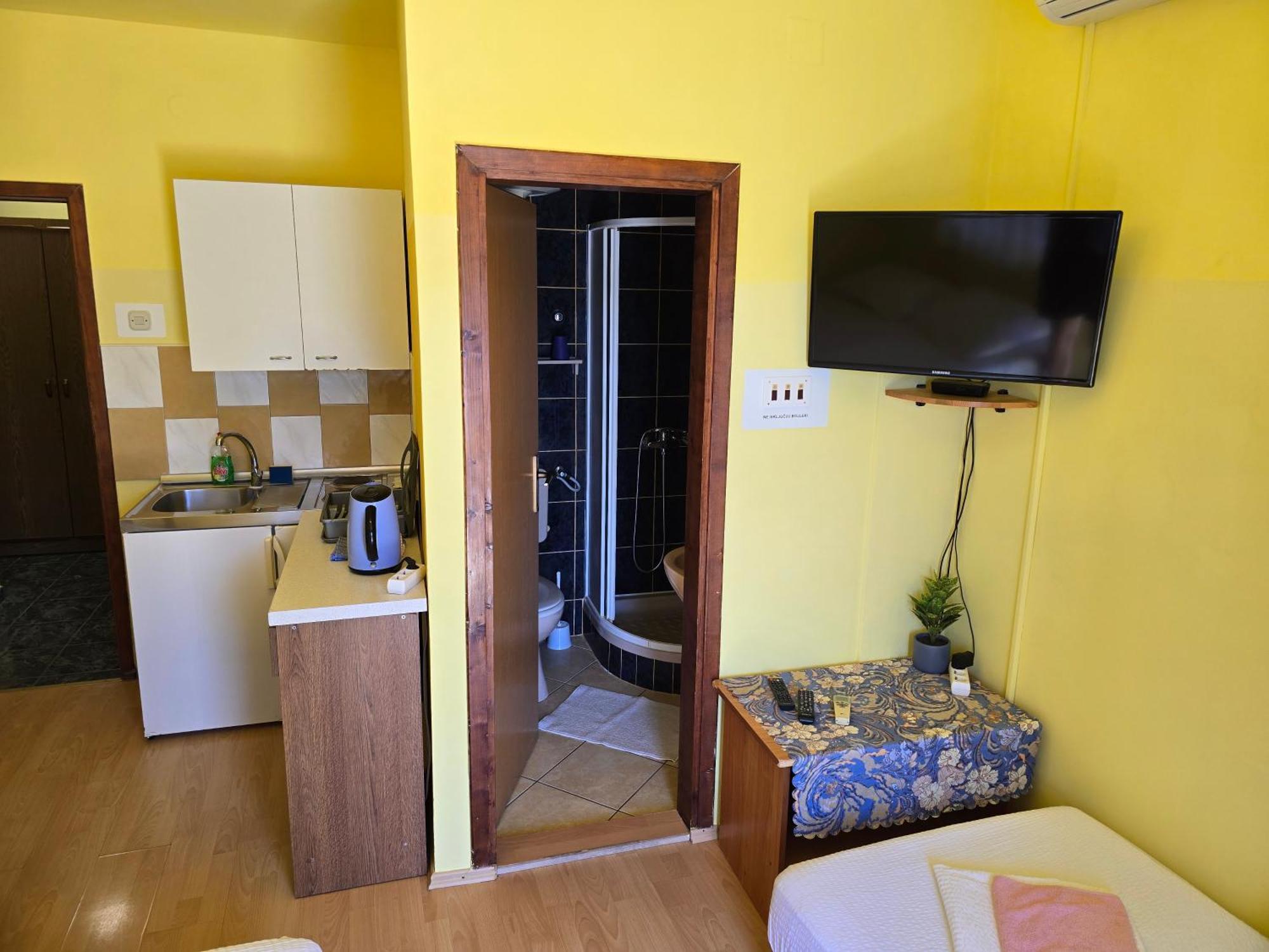 Apartmani Jelena 네움 외부 사진